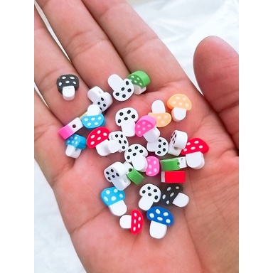 Sỉ 1 set 20 mặt đất sét xỏ ngang hình dễ thương : 20 cái = 25k