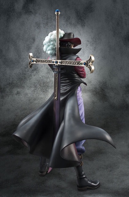 Mô hình Dracule Mihawk POP One piece