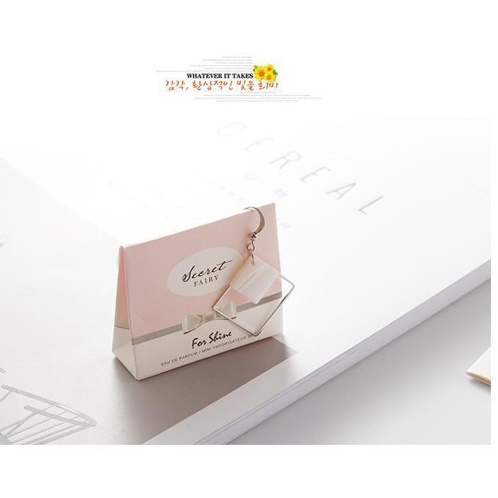 Bông tai trắng hình vuông Hàn Quốc