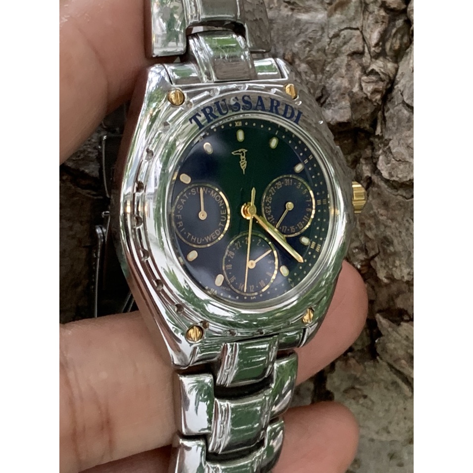Đồng hồ nam Trussardi của Nhật