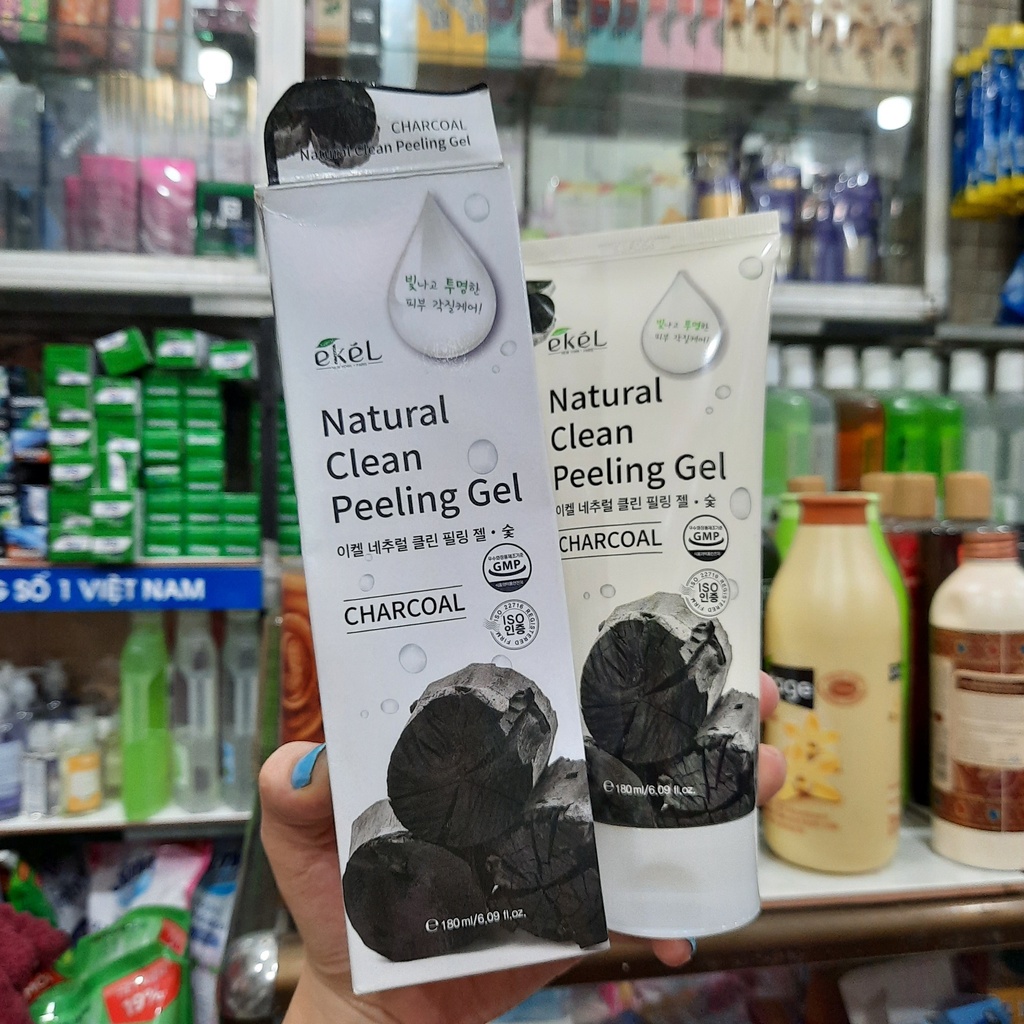 Gel Tẩy Tế bào Chết Than - Ekel Natural Clean Peeling Gel Charcoal 180ml