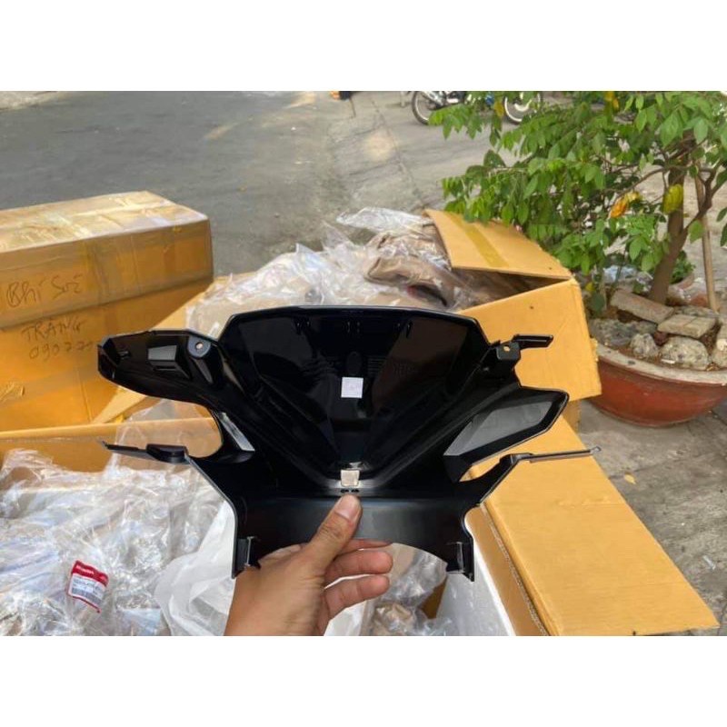 Ốp đầu tay lái honda vario click 125,150 2018-2021