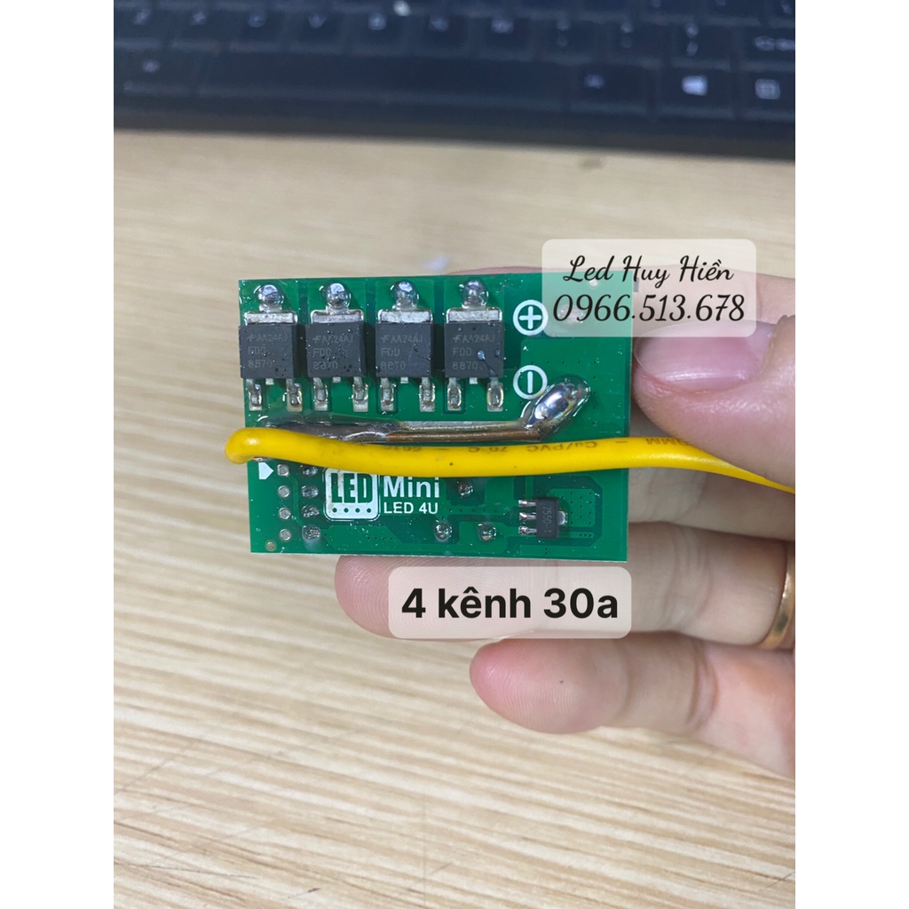 Mạch điều khiển led vẫy 4U 8 kênh 30a