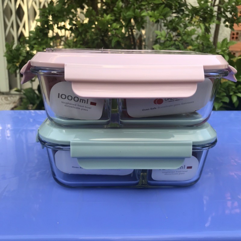 Hộp Cơm thủy tinh 3 Ngăn Kèm Đũa Thìa Inox - Giao Màu Ngẫu Nhiên | BigBuy360 - bigbuy360.vn