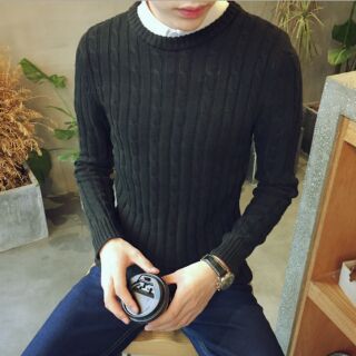 Áo len nam cổ tròn vặn thừng