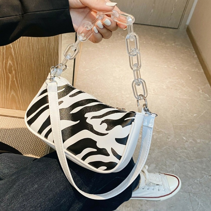 Túi Bò Sữa ❤️ FREESHIP ❤️Túi xách cặp nách bò sữa dây xích trong suốt thời trang hot trend ❤️ #VÍ NỮ - 𝗚𝗜𝗔𝗗𝗨𝗡𝗚𝗛𝗔𝗡𝗢𝗜𝟯𝟵 ❤️