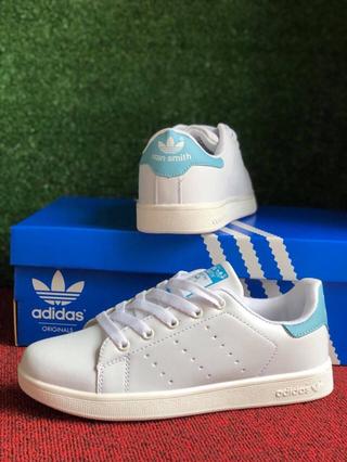[Freeship + có sẵn] Giày thể thao stan gót xanh dương