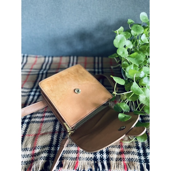 SALE - túi si da mộc cứng phom hộp