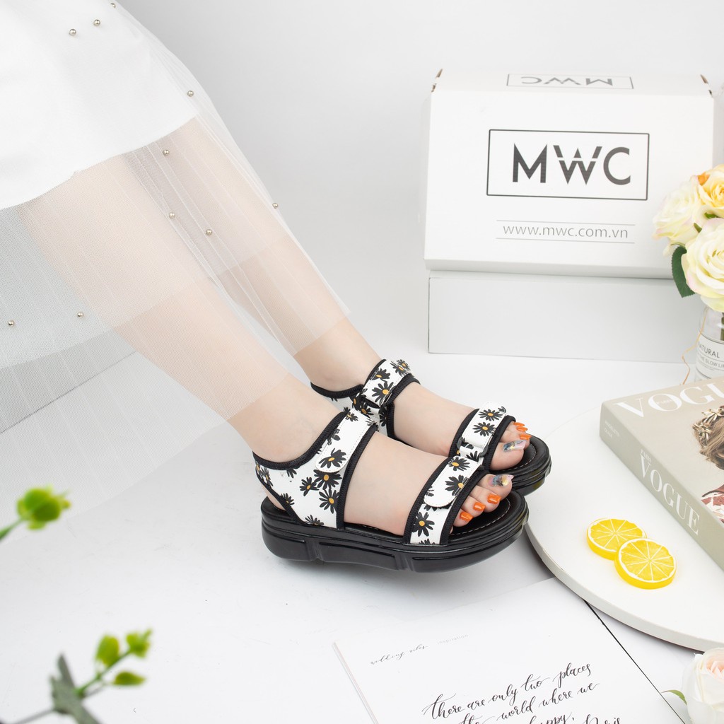 Giày sandal nữ quai ngang đế xuồng họa tiết hoa cúc MWC NUSD- 2809