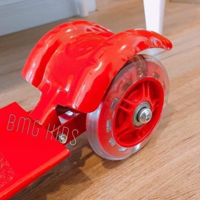 Xe trượt scooter 3 bánh phát sáng, có chuông cho bé _ Giá Bán Sỉ Lẻ