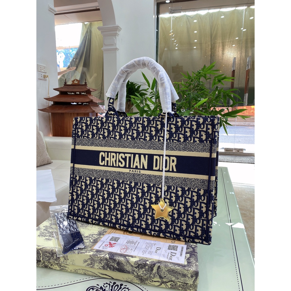 Túi Xách Nữ Công Sở Giỏ Xách Họa Tiết Thổ Cẩm Size 36,41Cm Hàng Cao Cấp Full Bocx nam châm Tặng Kèm khăn MT599