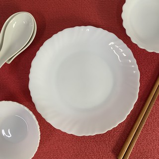 Dĩa tròn trắng trơn hiệu Arcopal Pháp