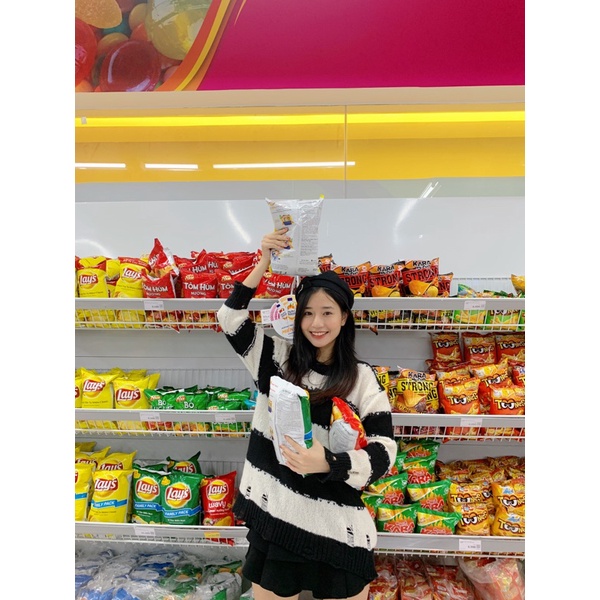 Áo len rách kẻ Simbabo