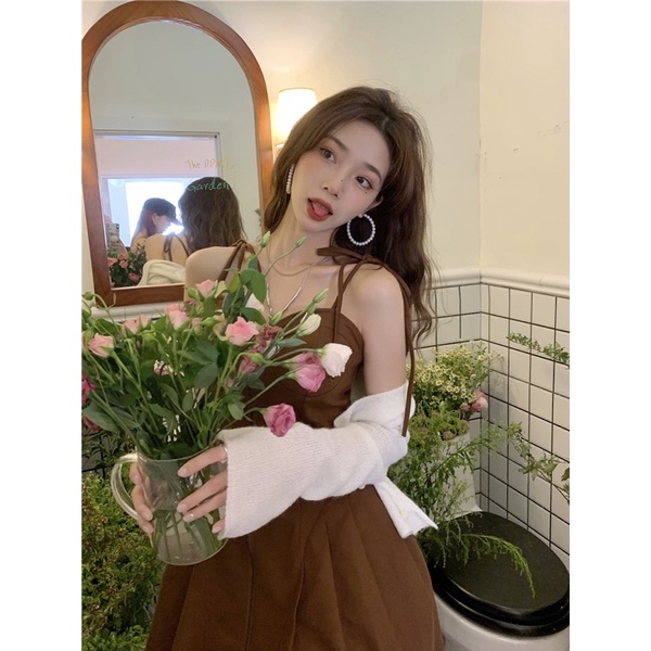 Váy Dây Nâu Đuôi Cá Xoè Cúp Ngực