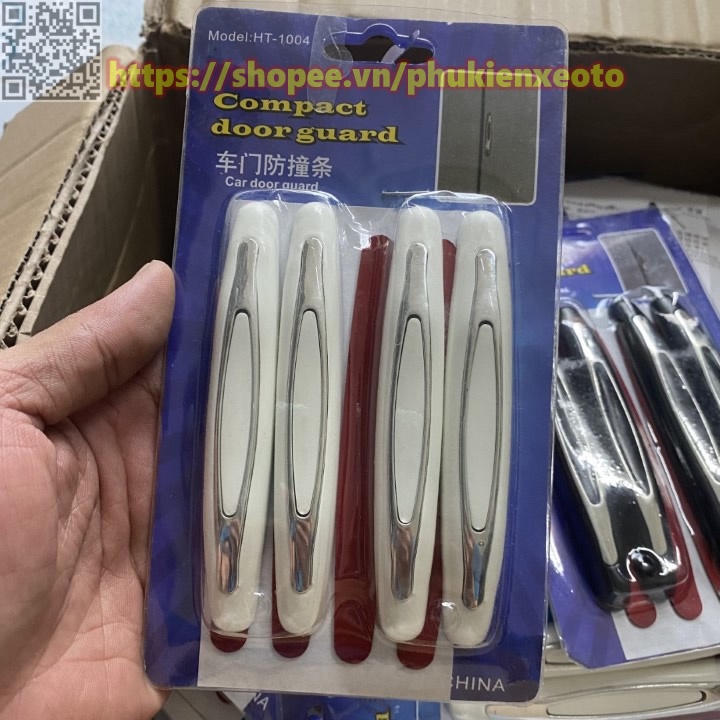 Miếng dán viền cửa ô tô va đập, chống xước chất liệu PVC