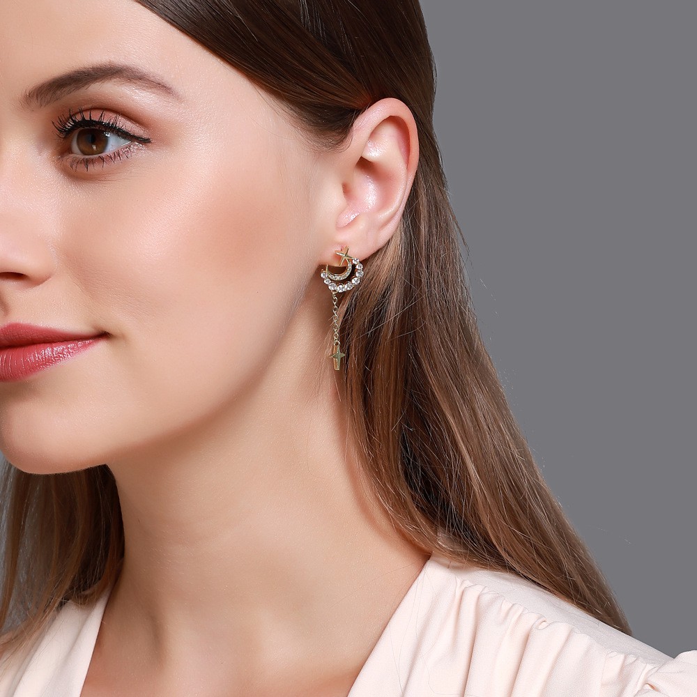 Moon And Star Shaped Metal Earrings With Diamonds