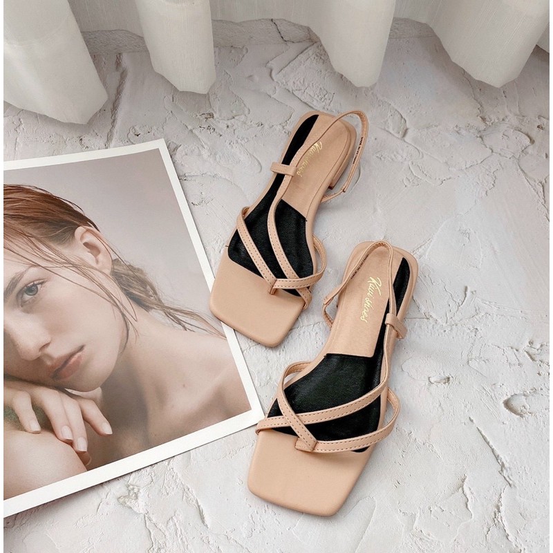 Sandal Mũi Vuông Xỏ Ngón Gót 2Cm KW02