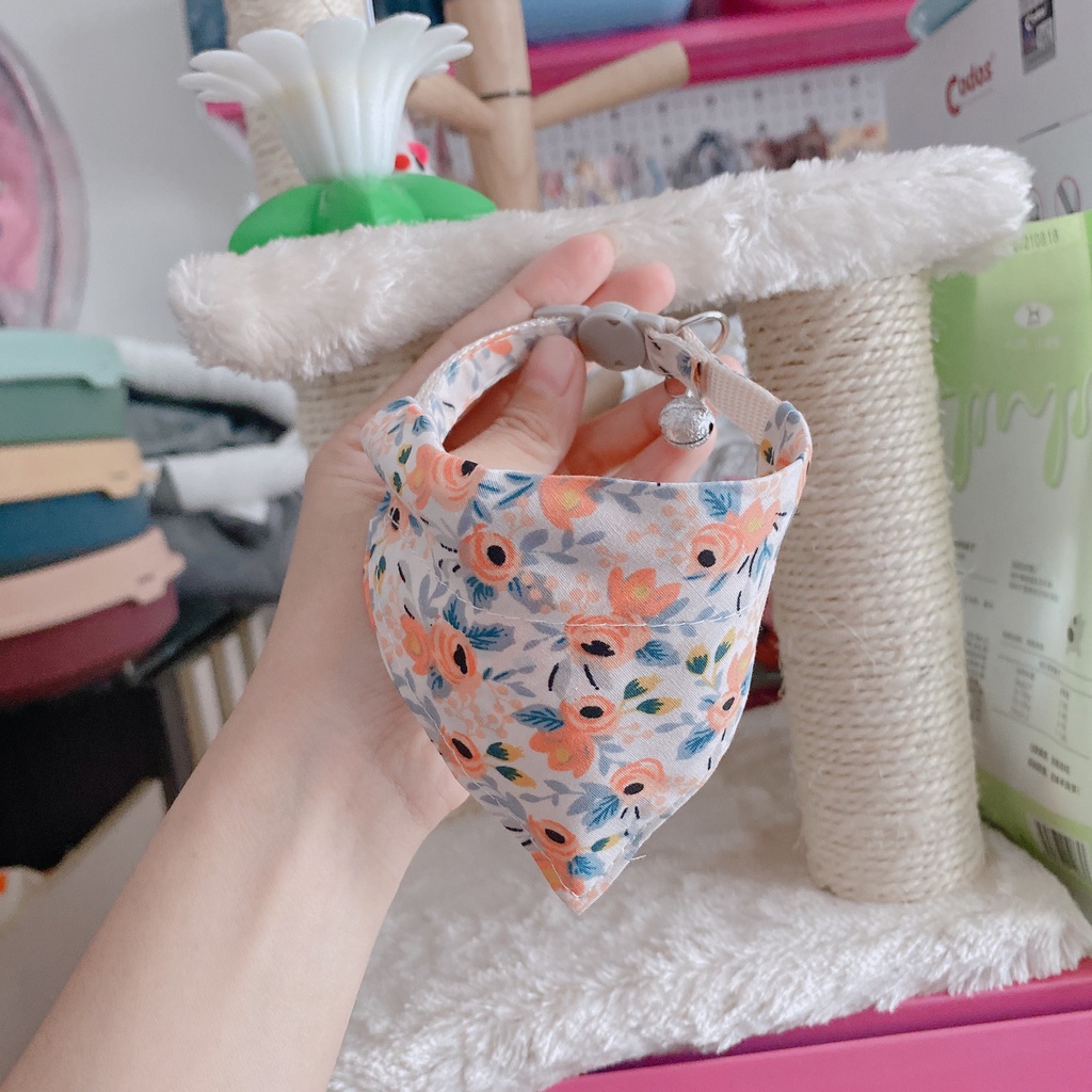 yếm cổ cho chó mèo thú cưng siêu đẹp