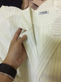 Áo blazer kẻ trắng (sz S, M)