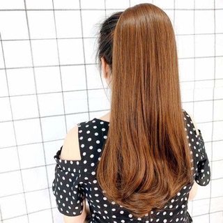 Tóc giả cột cúp