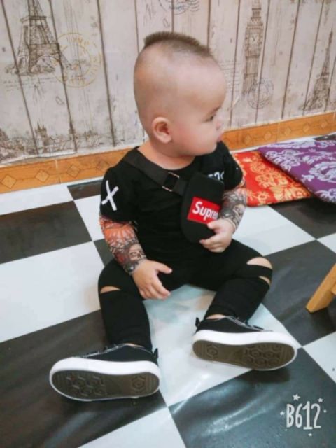 Quần rách gối cho bé