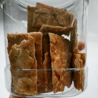 Bánh hạnh nhân/bánh bicosti/bánh yến mạch