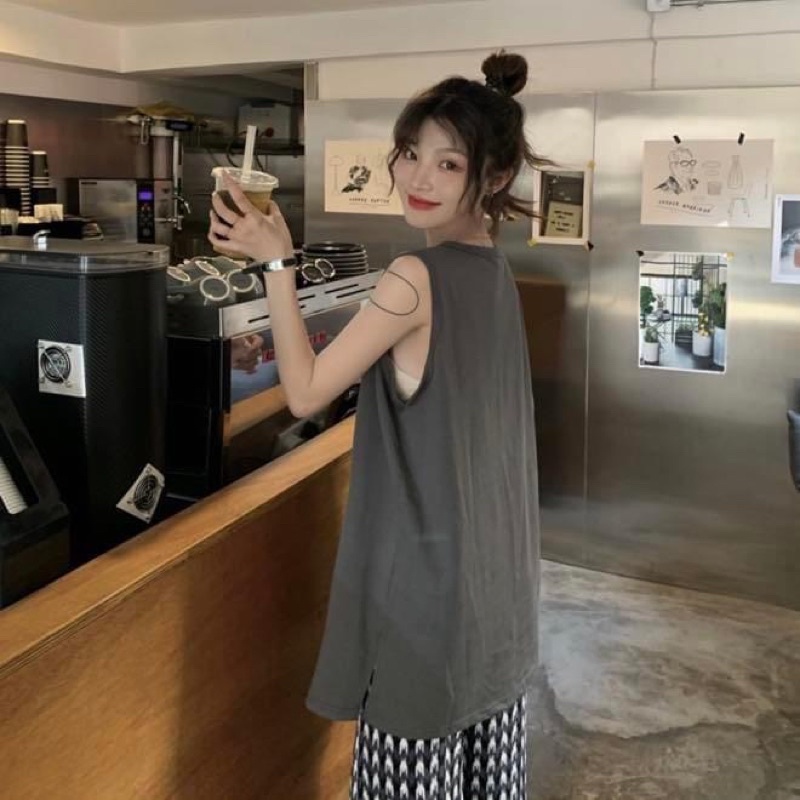 Áo ba lỗ sát nách trơn nữ oversize form rộng giấu quần xẻ tà - Order taobao quảng châu