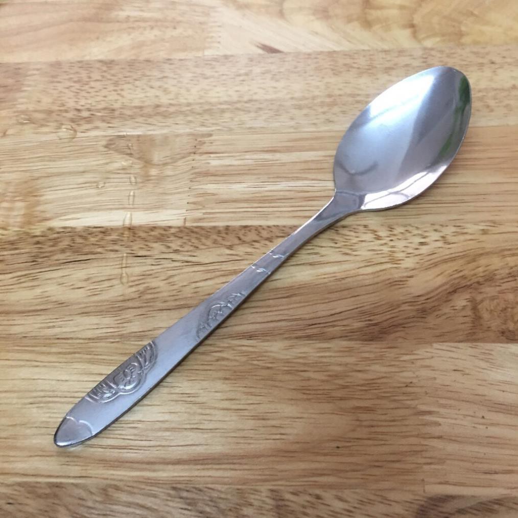 Thìa inox cán dài trạm khắc hoa văn nhiều mẫu