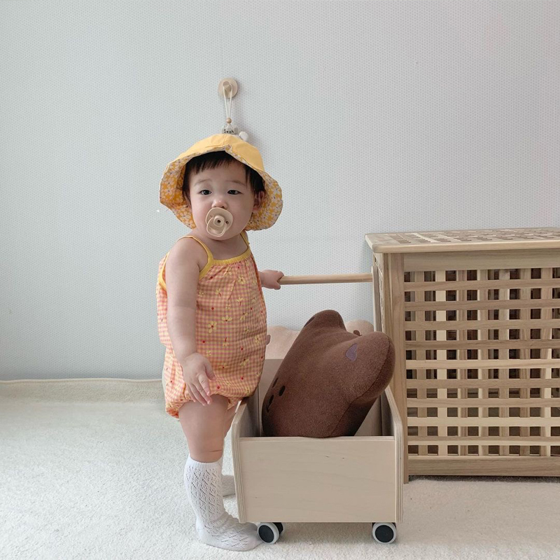 Đầm yếm in họa tiết hoa dễ thương thời trang dành cho bé gái