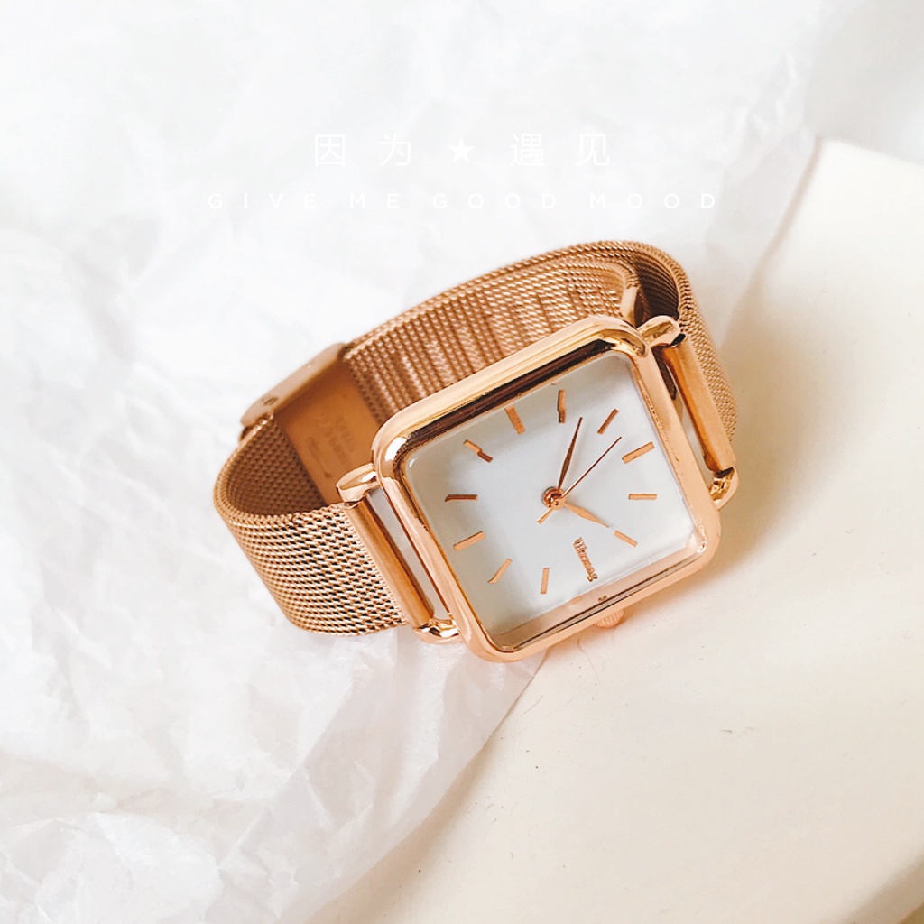 Đồng Hồ Đeo Tay Mặt Vuông Nhỏ Mạ Vàng Phong Cách Bắc Âu Cổ Điển Thời Trang Cho Nữ