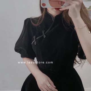 ẢNH TỰ CHỤP Đầm xoè cổ tàu