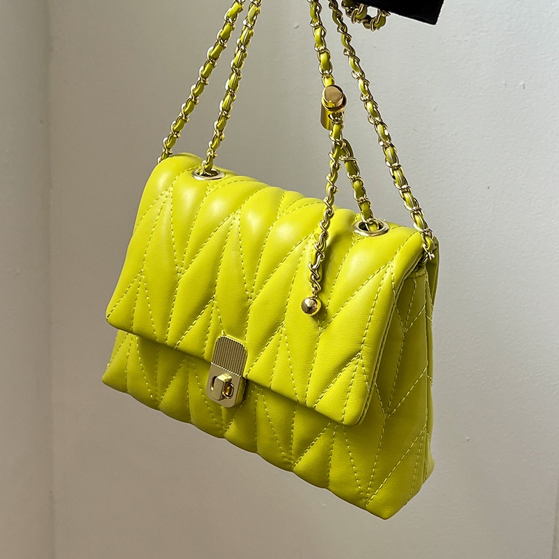 Túi đeo chéo IELGY có khóa thời trang dễ phối đồ dành cho nữ