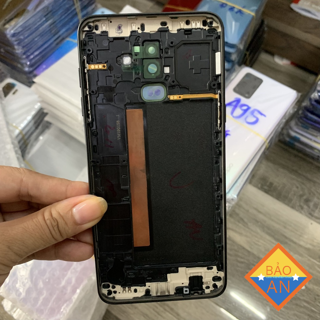 vỏ lưng samsung j800