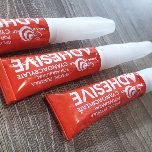 Keo Dán Thủy Sinh