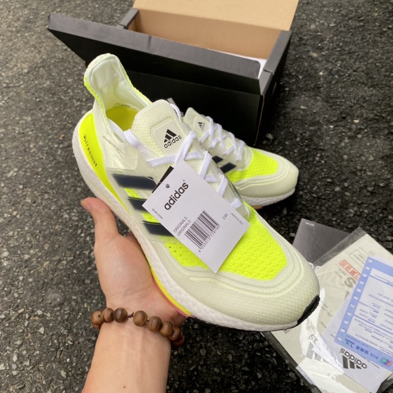 Giầy ultraboost 2021 xanh chuối phối trắng đen nam