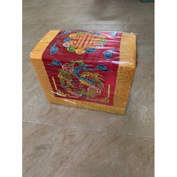 Gối vỗ hầu đồng - đôn hầu đồng hàng gấm thường