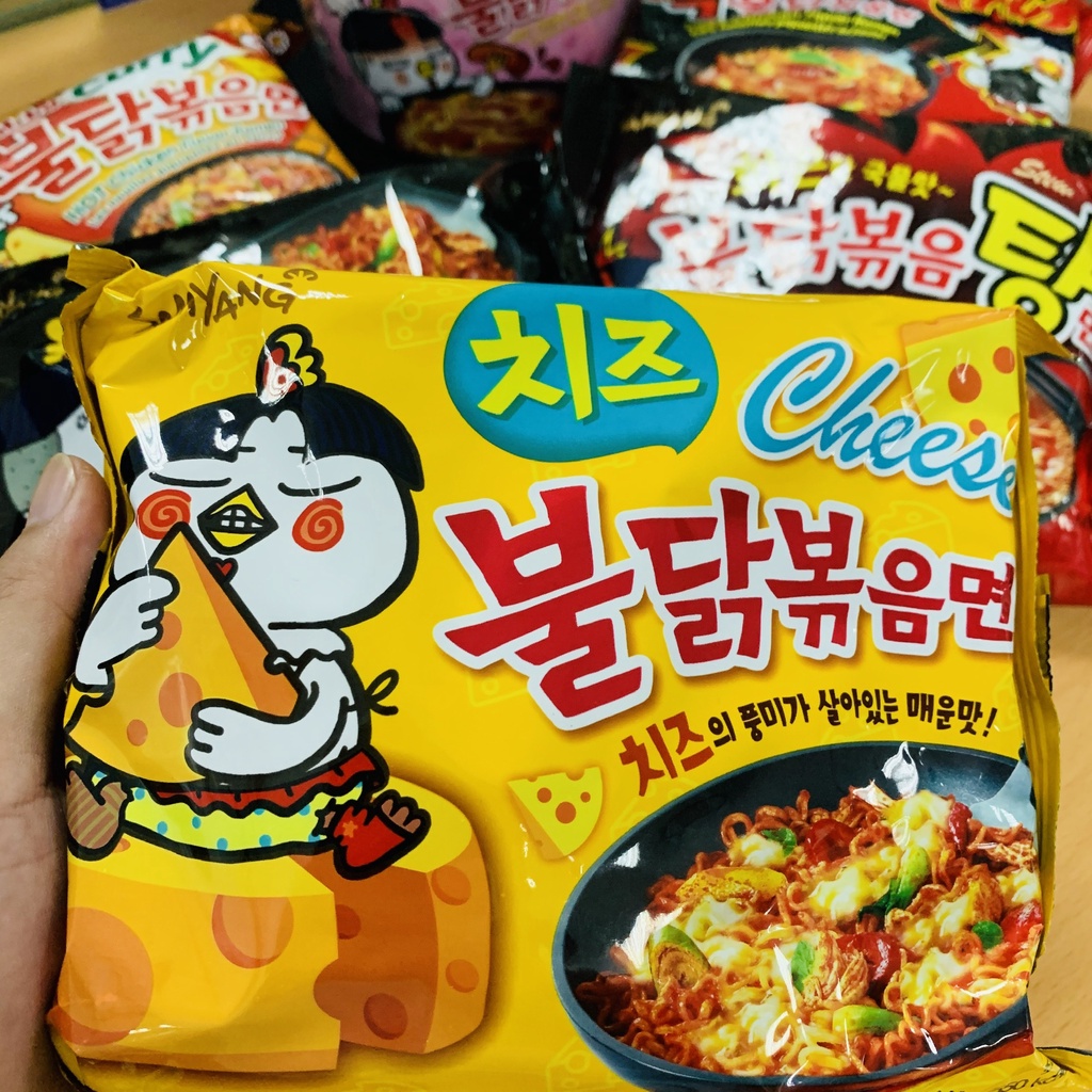 Lốc Mì Khô Gà Cay Samyang Vị Phô Mai