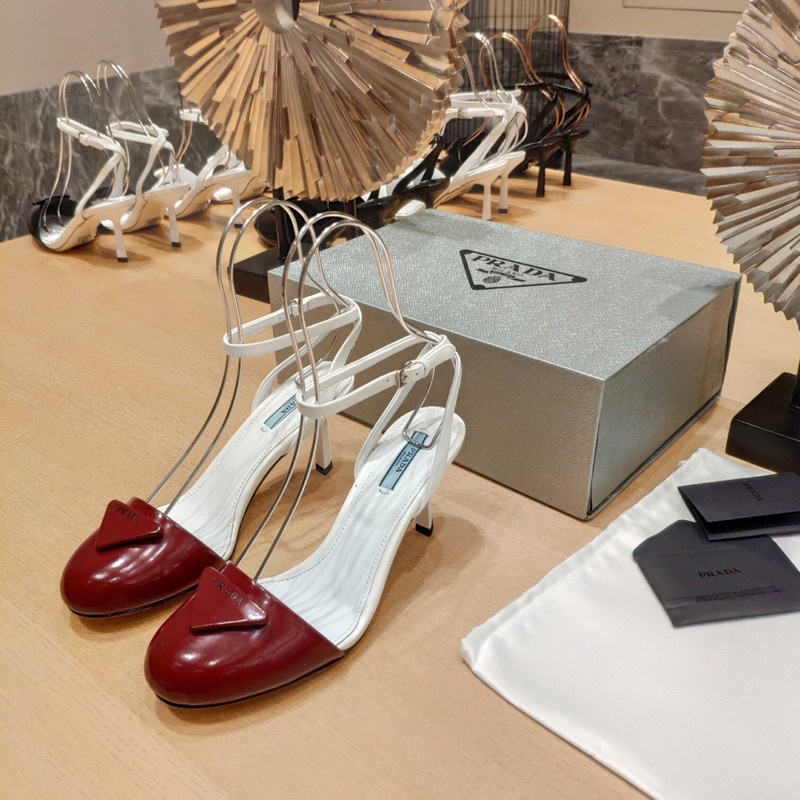 Sandal bít mũi tròn gót cao 8.5cm logo thương hiệu Prada 2022 da thật cao cấp có 4 màu