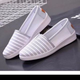 Giày mọi lười siêu nhẹ, bền, êm chân size 38.39-sale 99k