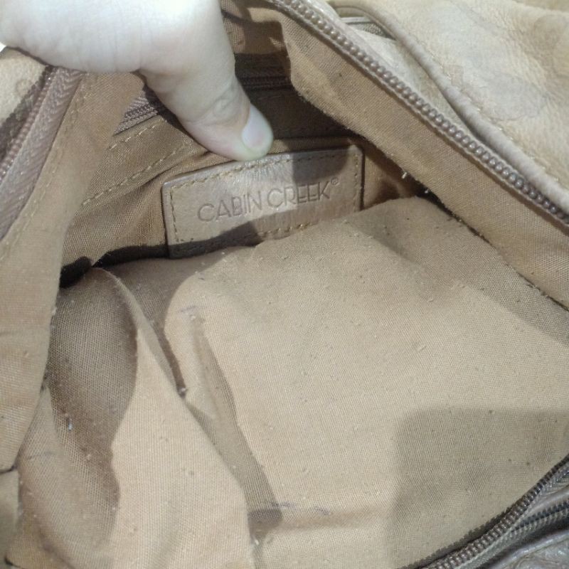 Túi đeo vai da thật secondhand  171212