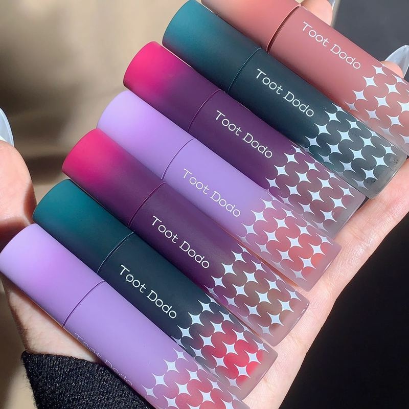 Son Môi Chất Nhung Lì Mềm Mịn Lâu Trôi Không Thấm Nước Chống Dính Ly 8 Màu Tùy Chọn