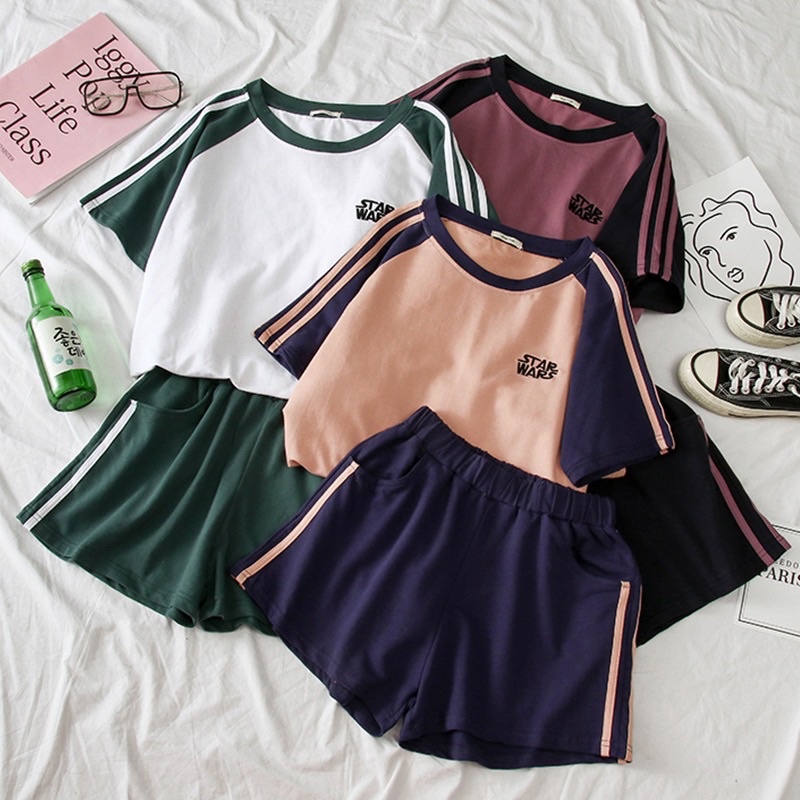 Set áo thun quần lửng thể thao phối kẻ sọc tay
