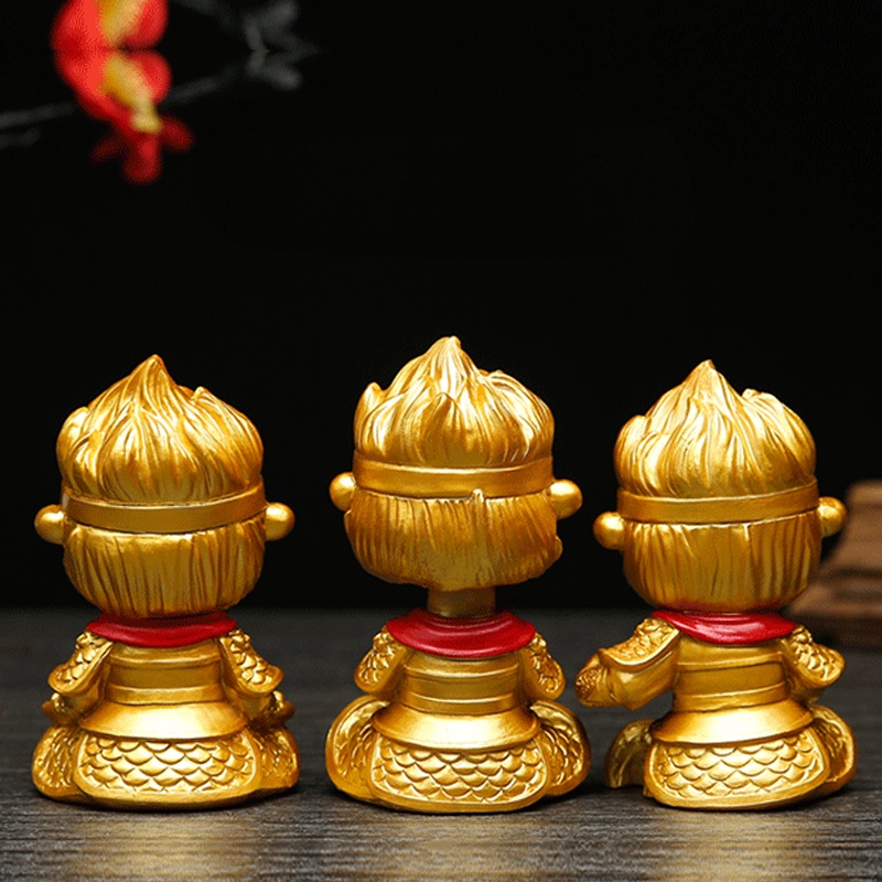 Tượng Tôn Ngộ Không Để Trang Trí Taplo Ô Tô - Có Tặng Kèm Đế Dán, Gậy Thép Kim Cô Và Vòng Gỗ