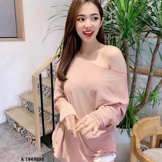 Áo kiểu trễ vai quấn biên B&Y .