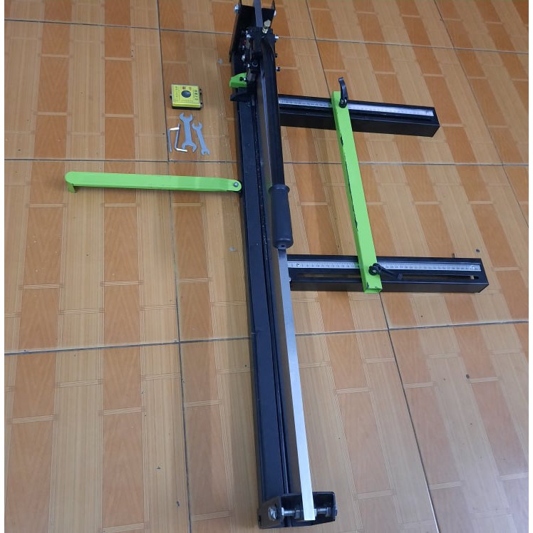 máy cắt gạch tay đẩy bàn NAKATA-80F-10-tặng kèm 1 lưỡi