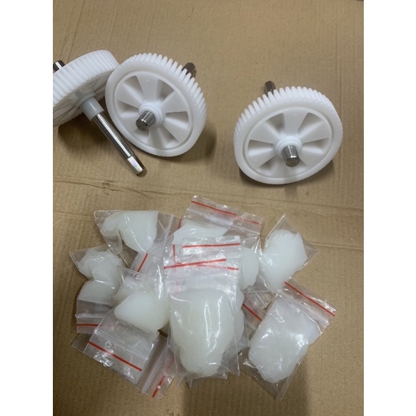 PHỤ KIỆN BÁNH RĂNG MÁY ÉP SATVM 07 VÀ MỠ BÔI SỊN