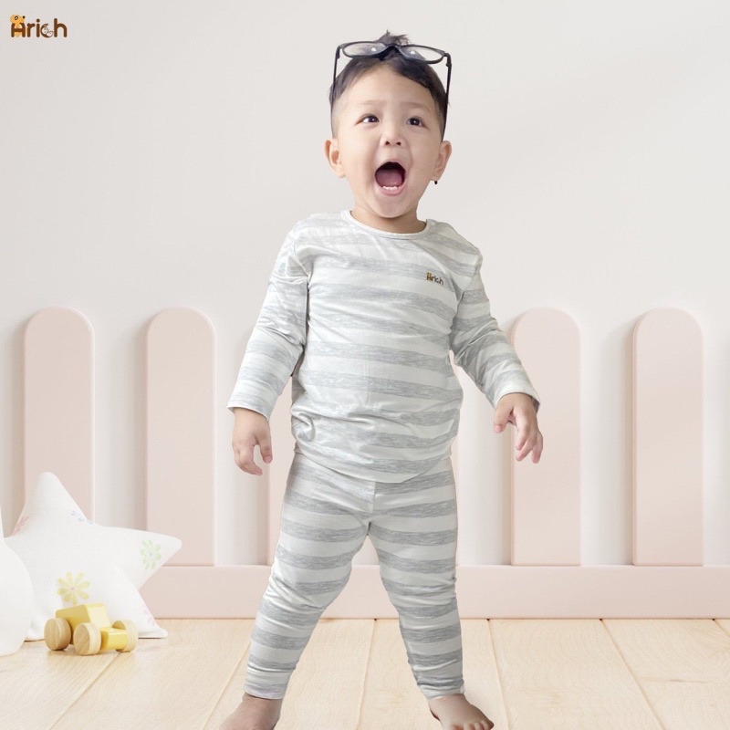 BỘ QUẦN ÁO DÀI TAY CÀI VAI SỌC TO VẢI SỢI TRE ARICH  CHO BÉ TỪ 6 THÁNG - 6 TUỔI