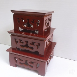 Đôn vuông gỗ thờ cúng chất liệu gỗ