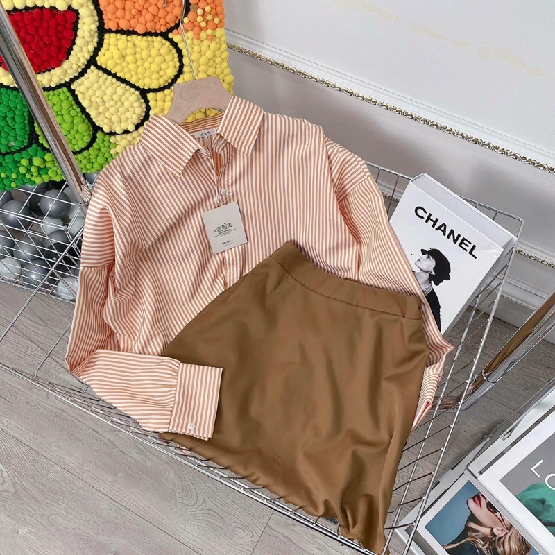 Set sơ mi chân váy phong cách hàn quốc