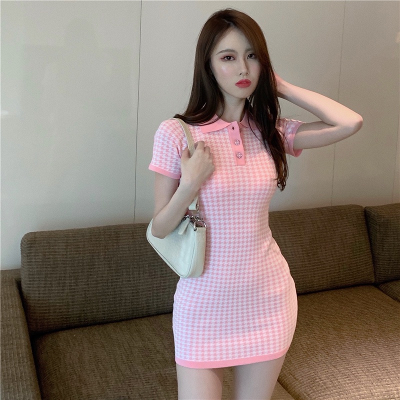 Đầm dệt kim chữ A tay ngắn phom ôm body họa tiết caro kẻ ô cổ bẻ polo D43